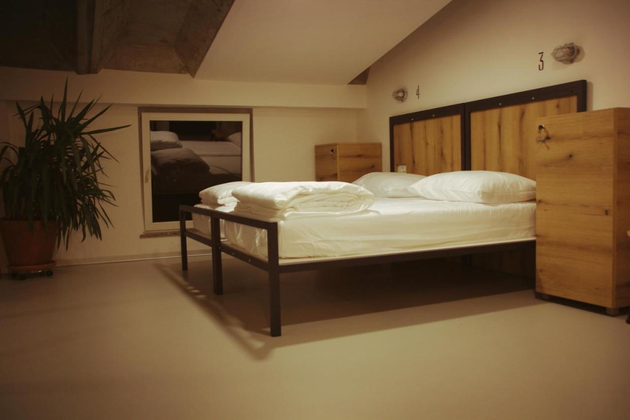 Garage Hostel Nova Gorica Dış mekan fotoğraf