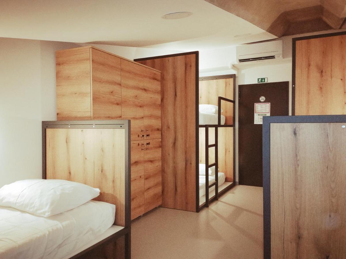 Garage Hostel Nova Gorica Dış mekan fotoğraf