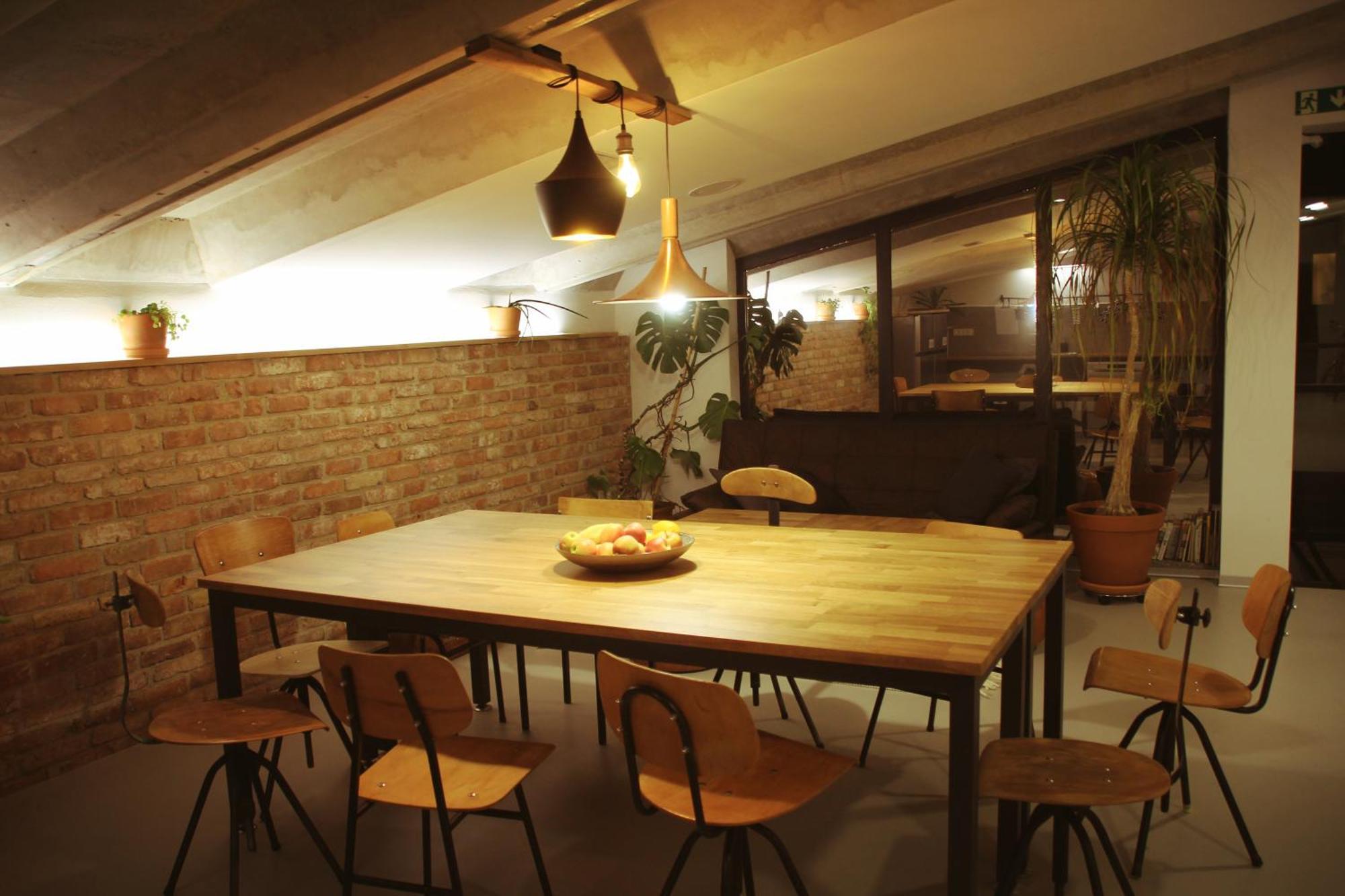 Garage Hostel Nova Gorica Dış mekan fotoğraf